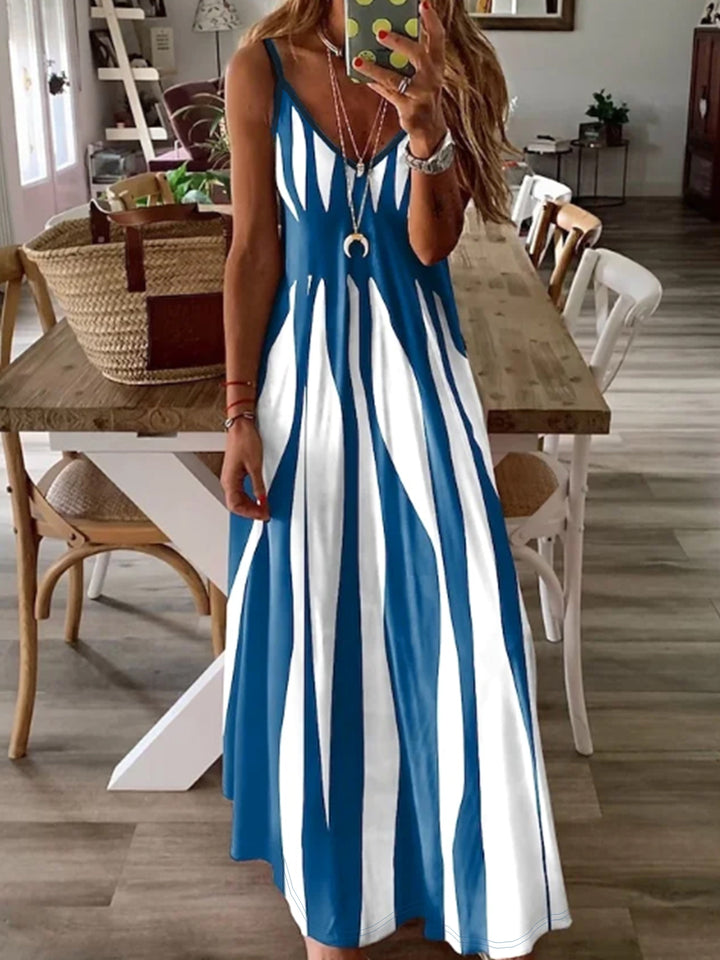 Margot | Printed V-Neck Dress in a Relaxed Cut